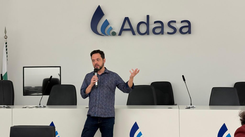 Adasa recebe comitiva da AGERR Pantanal para visita técnica 2 WhatsApp Image 2025 05 29 at 16.43.17 1