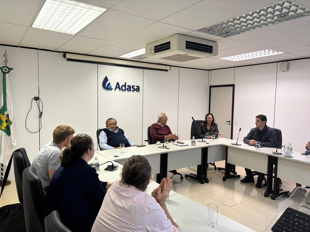 Adasa promove reunião com Comitês de Bacias Hidrográficas para discutir ajustes na TFU e CBRH 3 Reuniao CBHs 4