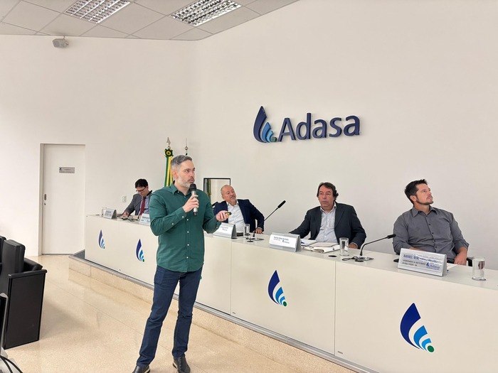 Adasa realiza audiência pública e prorroga prazo para envio de contribuições sobre penalidades aplicadas aos usuários de água e esgoto no DF 5 Audiencia 02 4