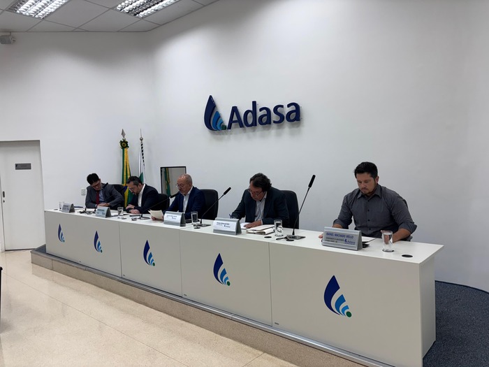 Adasa realiza audiência pública e prorroga prazo para envio de contribuições sobre penalidades aplicadas aos usuários de água e esgoto no DF 4 Audiencia 02 8
