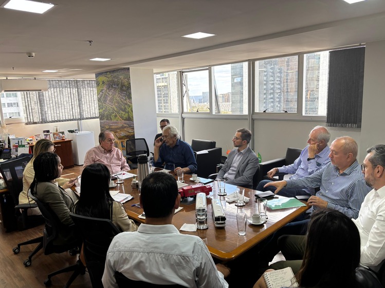 CAPA Reuniao SLU 1